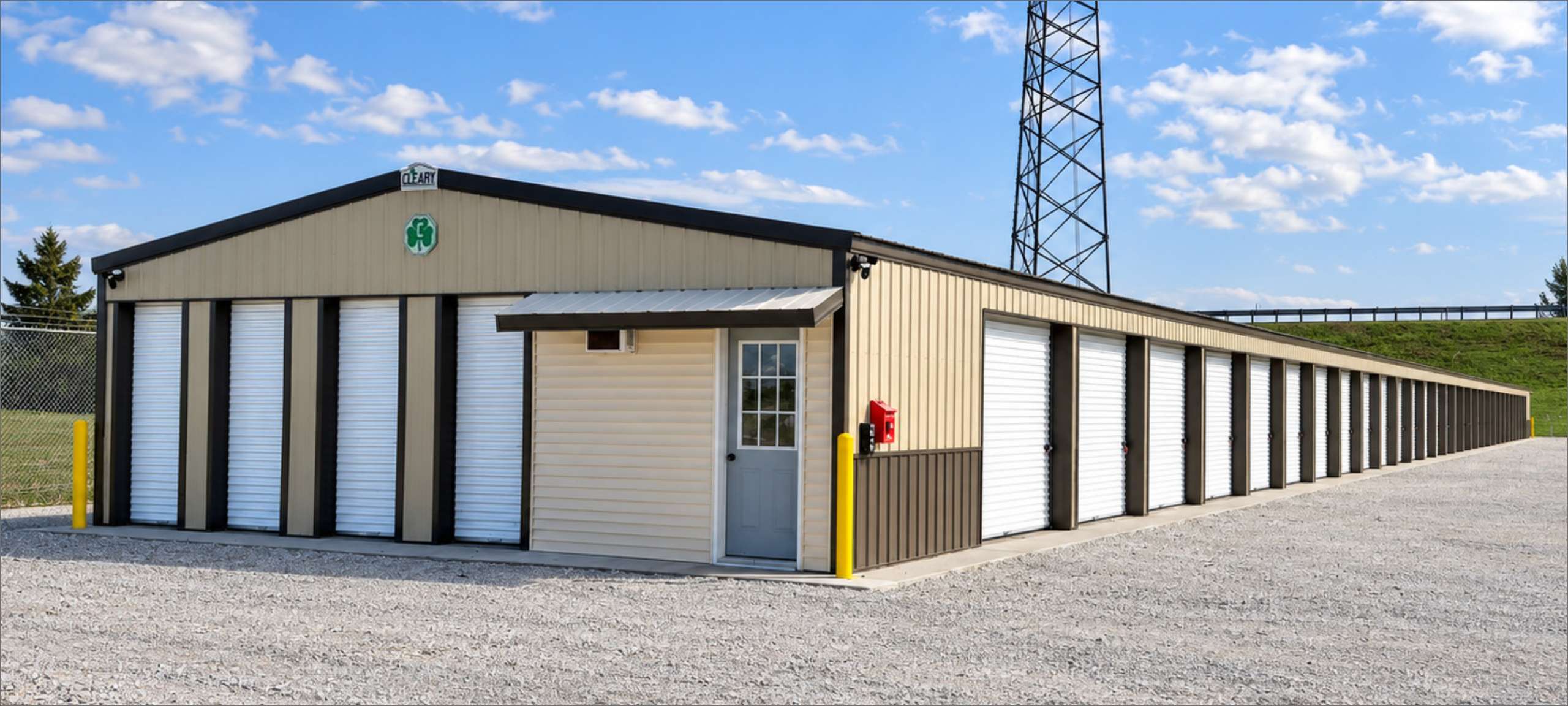Mini storage building