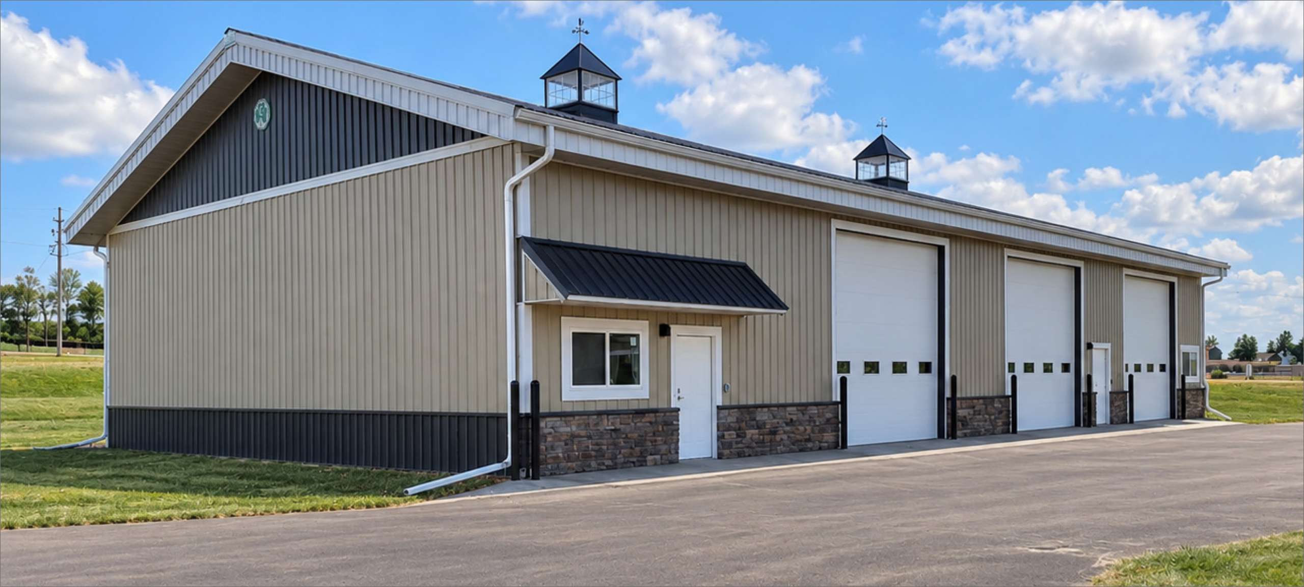 Municipal building with garages